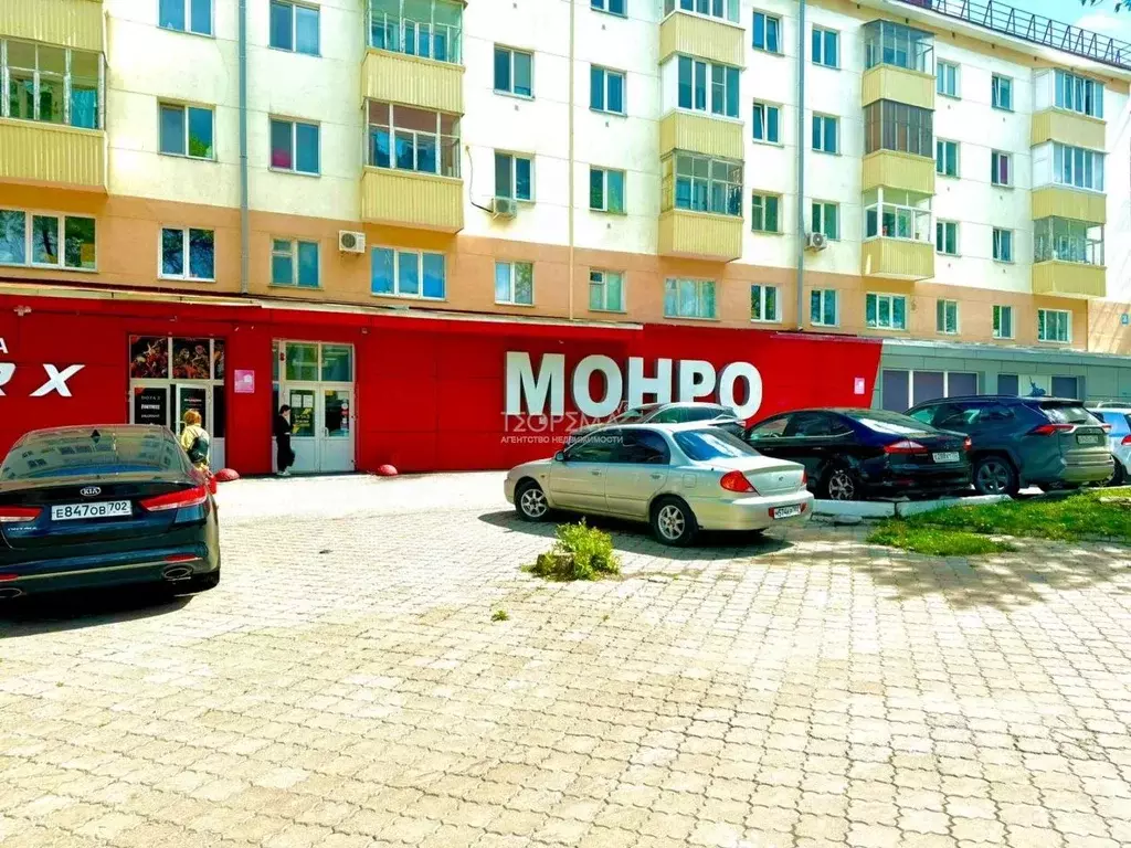 Торговая площадь в Башкортостан, Уфа просп. Октября, 130/1 (370 м) - Фото 0
