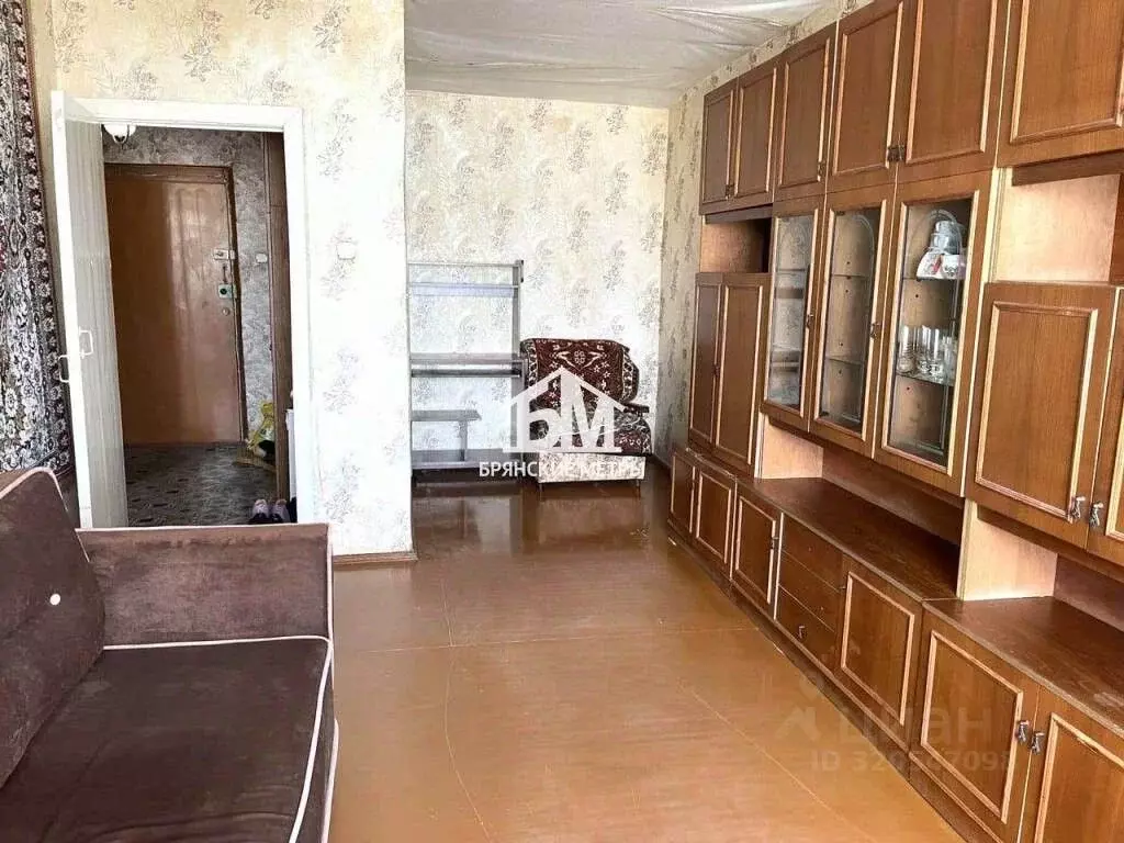 1-к кв. Брянская область, Брянск Новозыбковская ул., 18а (37.8 м) - Фото 0
