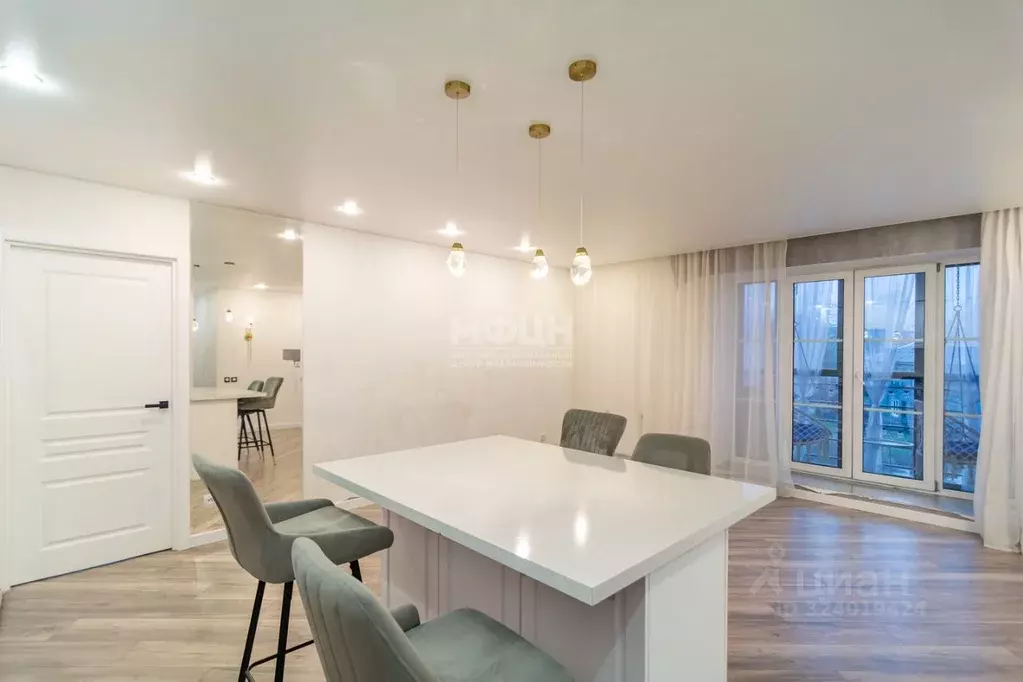 2-к кв. Карелия, Петрозаводск наб. Варкауса, 33 (56.9 м) - Фото 1