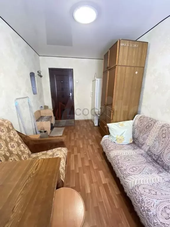 Комната 10 м в 6-к., 2/5 эт. - Фото 1