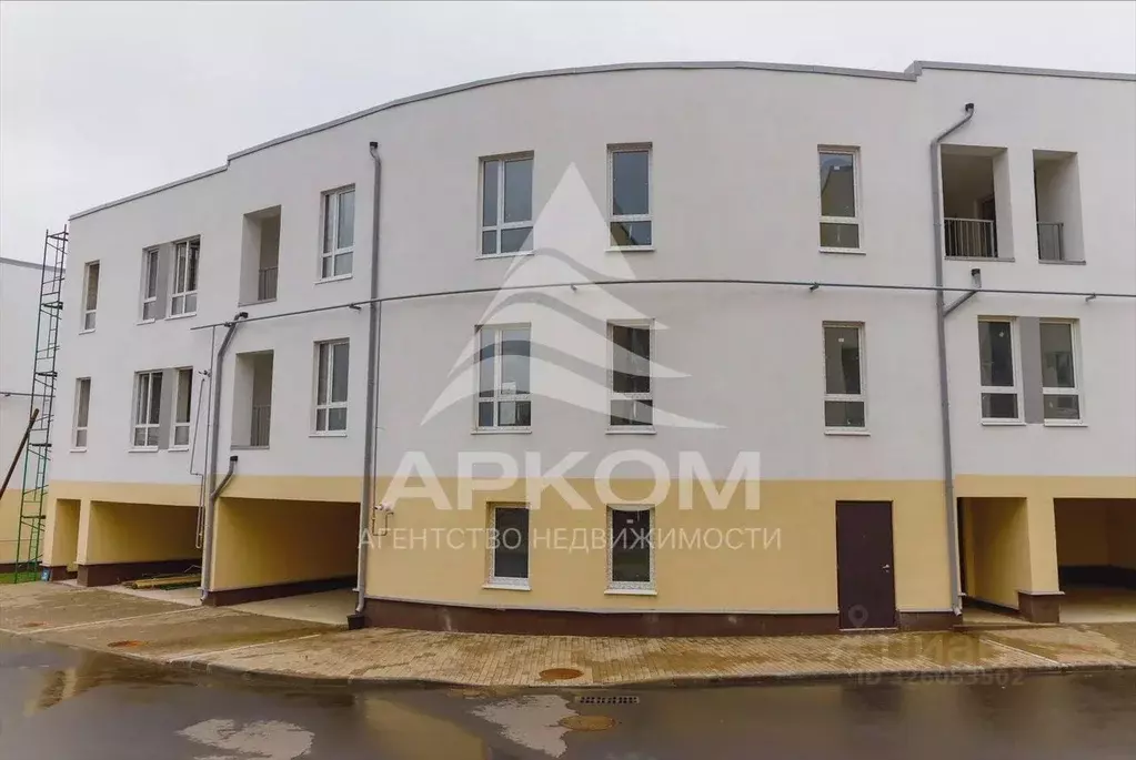 Таунхаус в Московская область, Химки городской округ, д. ... - Фото 1