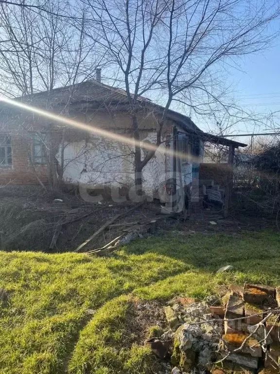 Дом в Калмыкия, Яшалтинский район, с. Соленое ул. Ленина, 54 (53 м) - Фото 2