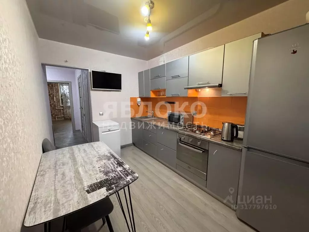 2-к кв. Пермский край, Березники ул. Льва Толстого, 33 (51.0 м) - Фото 0
