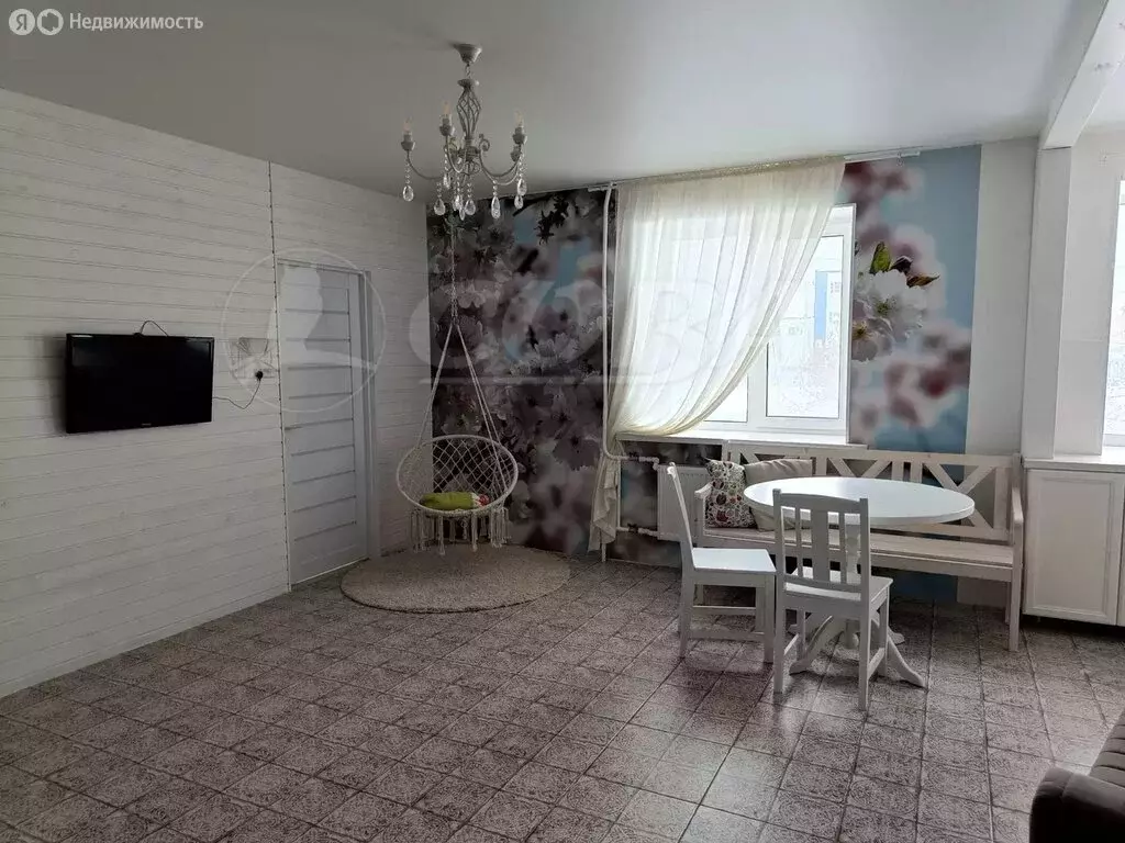 3-комнатная квартира: Тюменский муниципальный округ, рабочий посёлок ... - Фото 1