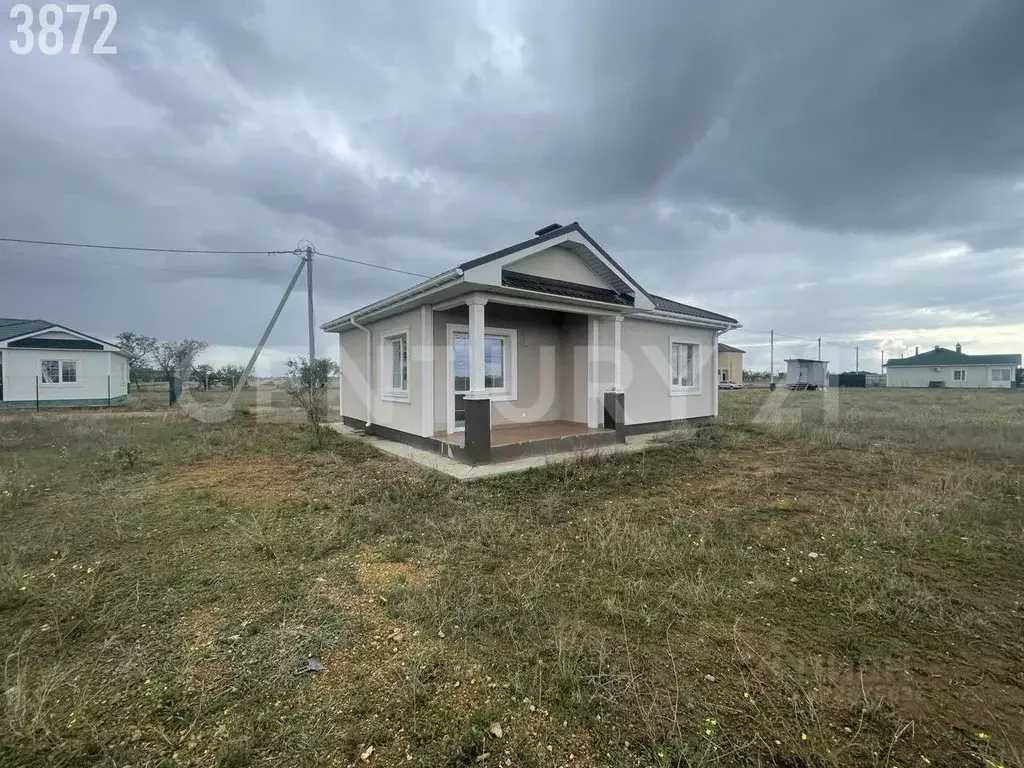 Дом в Крым, Сакский район, с. Уютное, Лазурный кп  (60 м) - Фото 2