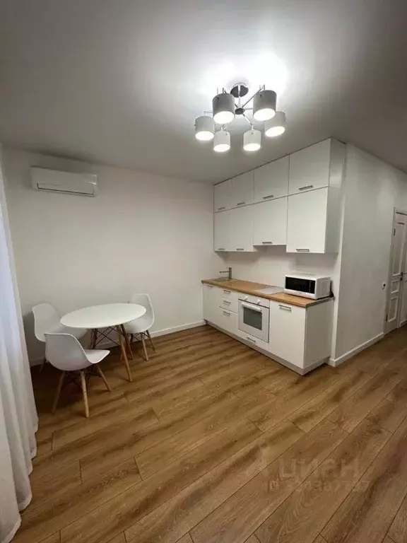 Студия Краснодарский край, Краснодар ул. Архитектора Ишунина, 7/1к1 ... - Фото 1