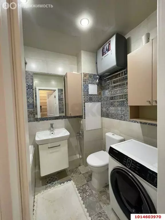 2-комнатная квартира: Краснодар, улица Западный Обход, 42/4 (57 м) - Фото 0