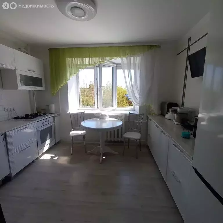 3-комнатная квартира: Ялуторовск, улица Революции, 131А (83.2 м) - Фото 2