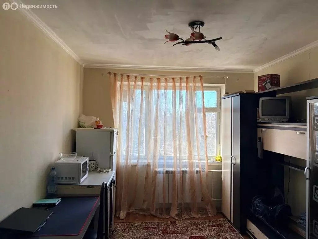 1к в 3-комнатной квартире (14 м) - Фото 1