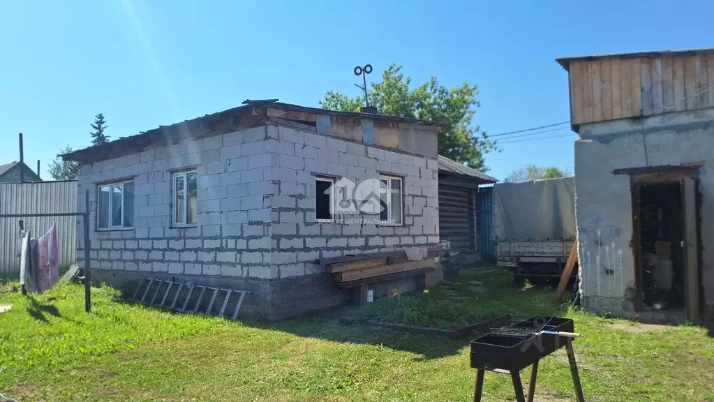 Дом в Новосибирская область, Бердск Советская ул., 39 (30 м) - Фото 1