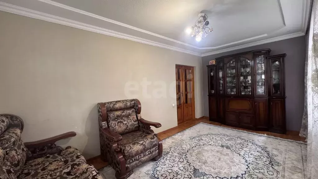 4-к кв. Карачаево-Черкесия, Черкесск ул. Космонавтов, 15 (79.0 м) - Фото 0