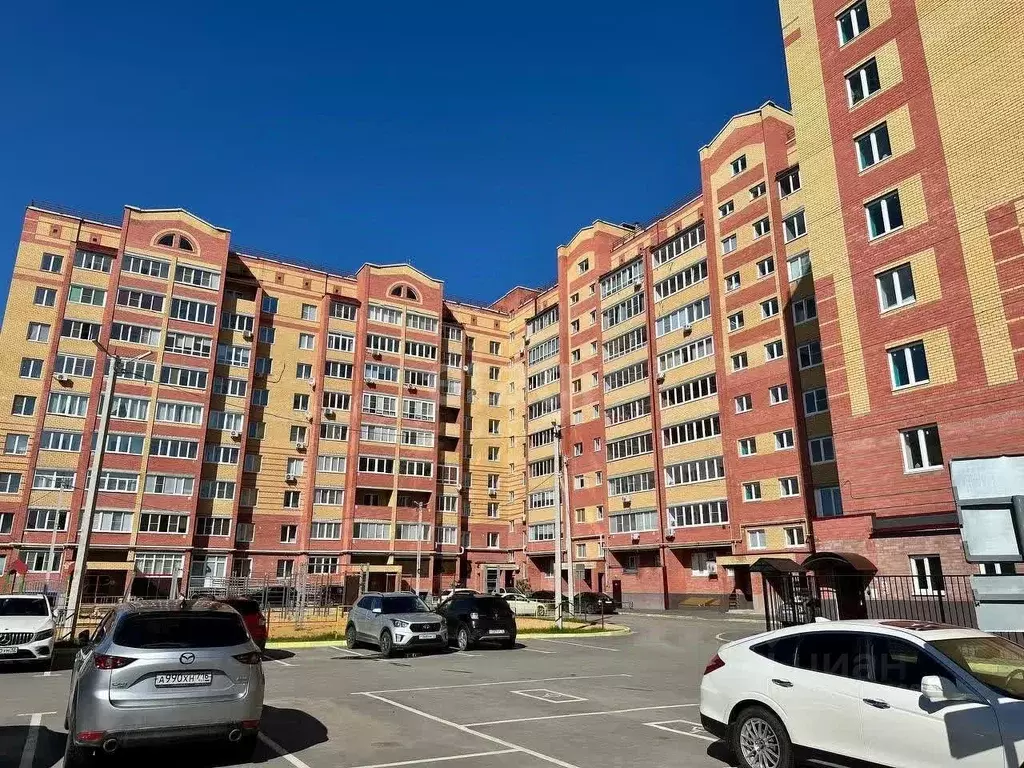 3-к кв. Марий Эл, Йошкар-Ола Комсомольская ул., 86 (89.6 м) - Фото 1