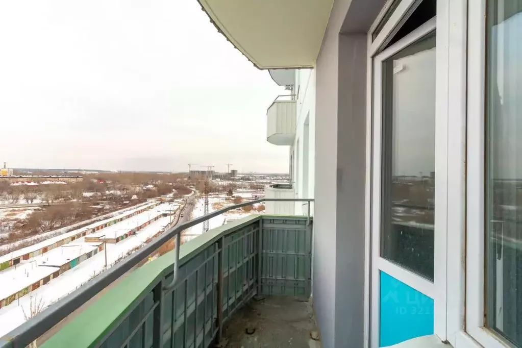 1-к кв. Тюменская область, Тюмень ул. Героев Космоса, 23 (35.3 м) - Фото 0