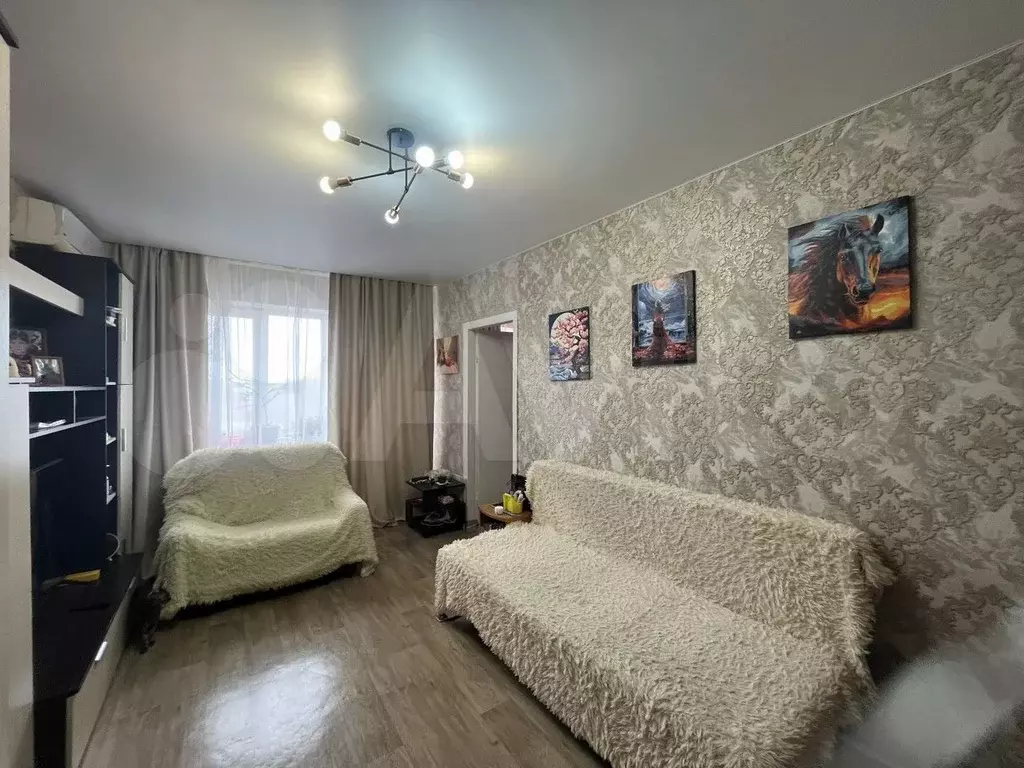 3-к. квартира, 55 м, 5/5 эт. - Фото 0