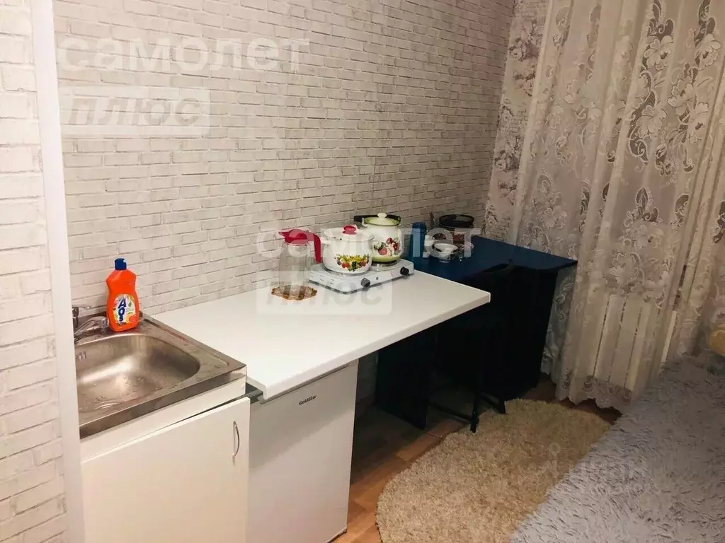 Комната Омская область, Омск ул. 21-я Амурская, 19Б (13.0 м) - Фото 1