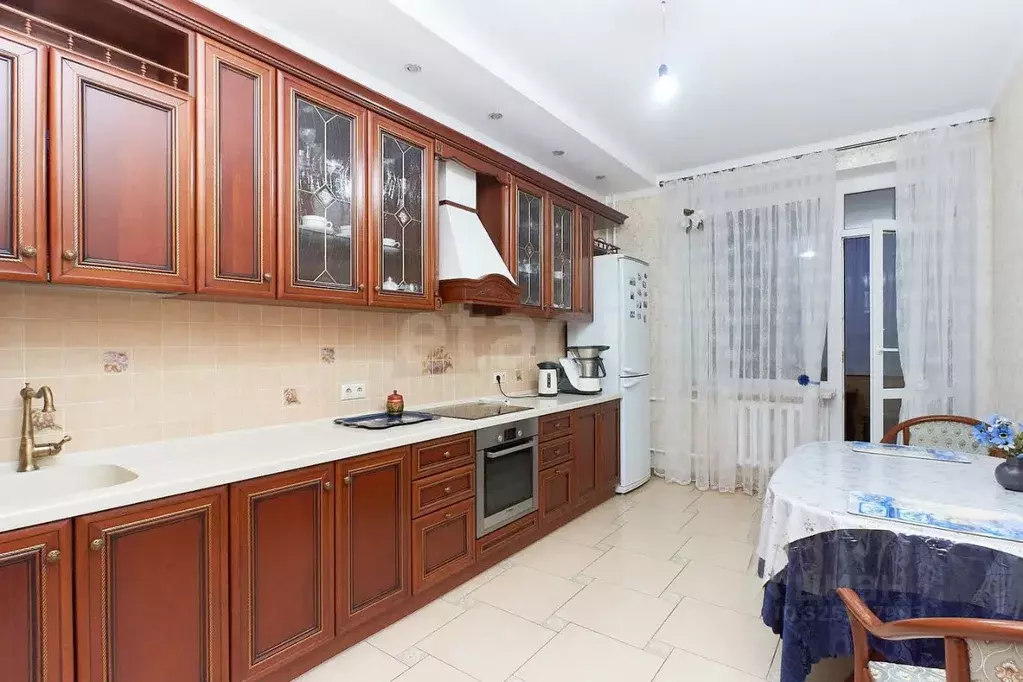 2-к кв. Тюменская область, Тюмень Минская ул., 65к2 (75.7 м) - Фото 1