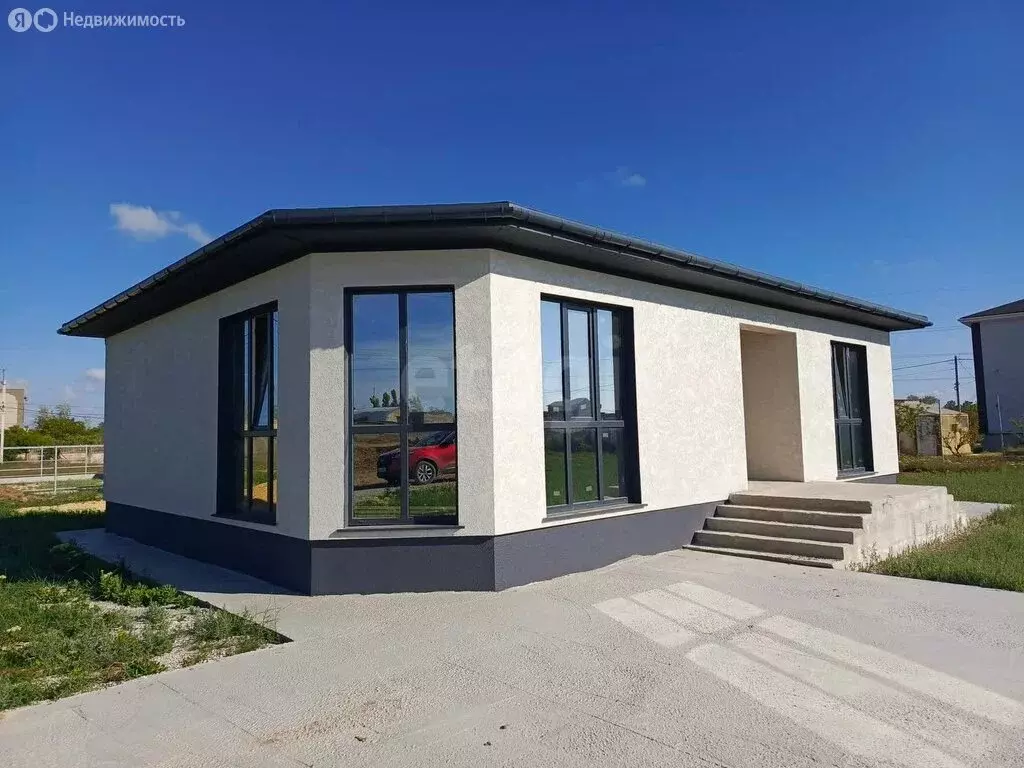 Дом в Саки, улица Нури Халилова (120 м) - Фото 1