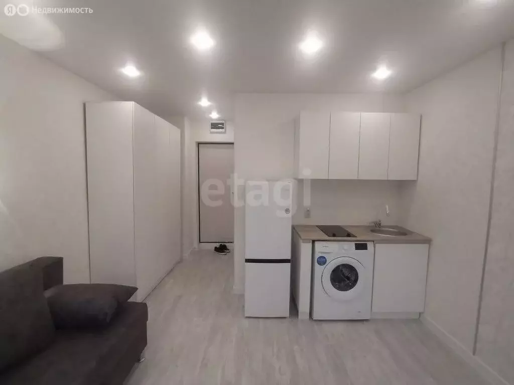 Квартира-студия: Тюмень, улица Газовиков, 18 (16.8 м) - Фото 1
