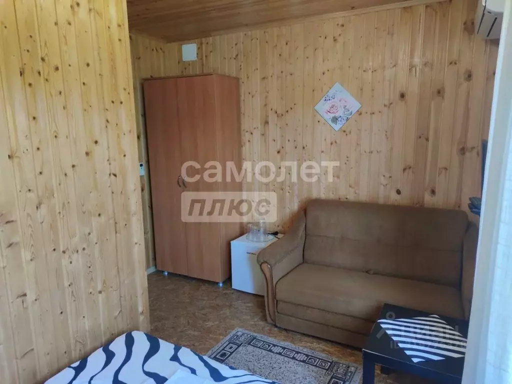 Дом в Краснодарский край, Темрюкский район, Голубицкое с/пос, ... - Фото 1