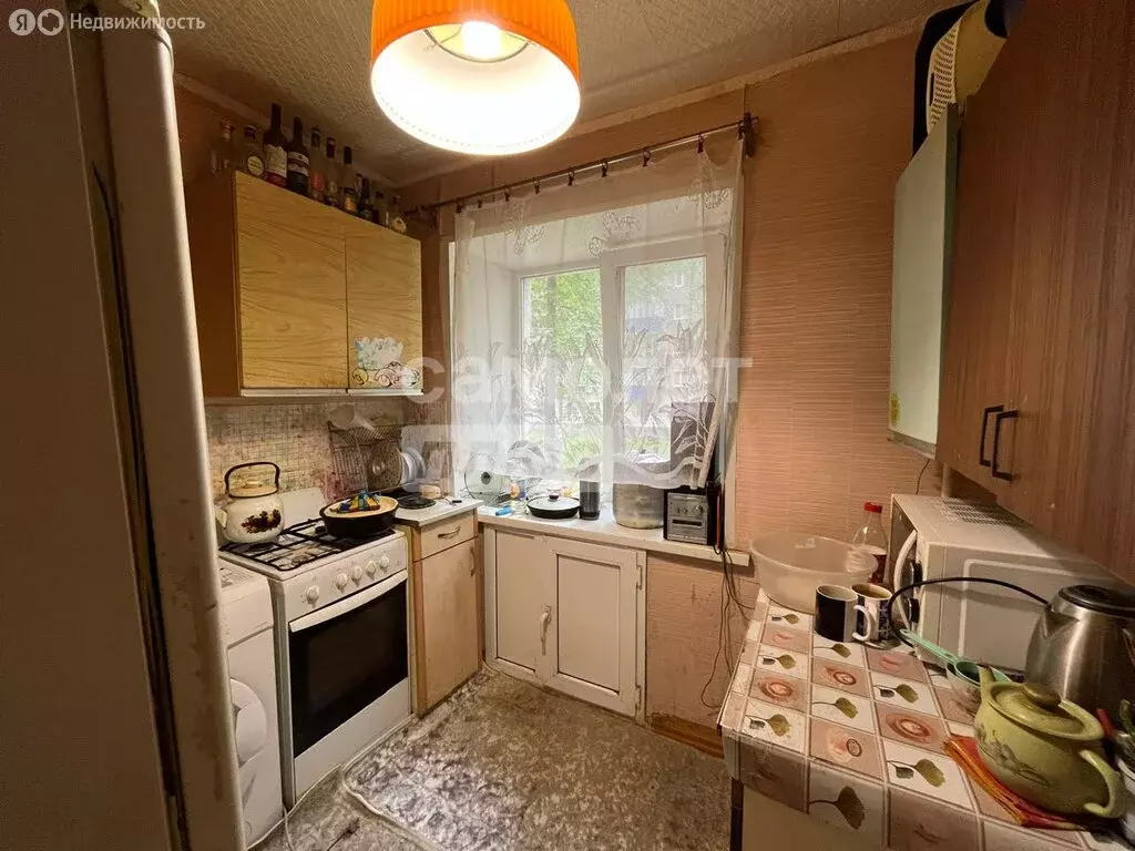 3-комнатная квартира: Стерлитамак, улица Голикова, 5 (41 м) - Фото 0