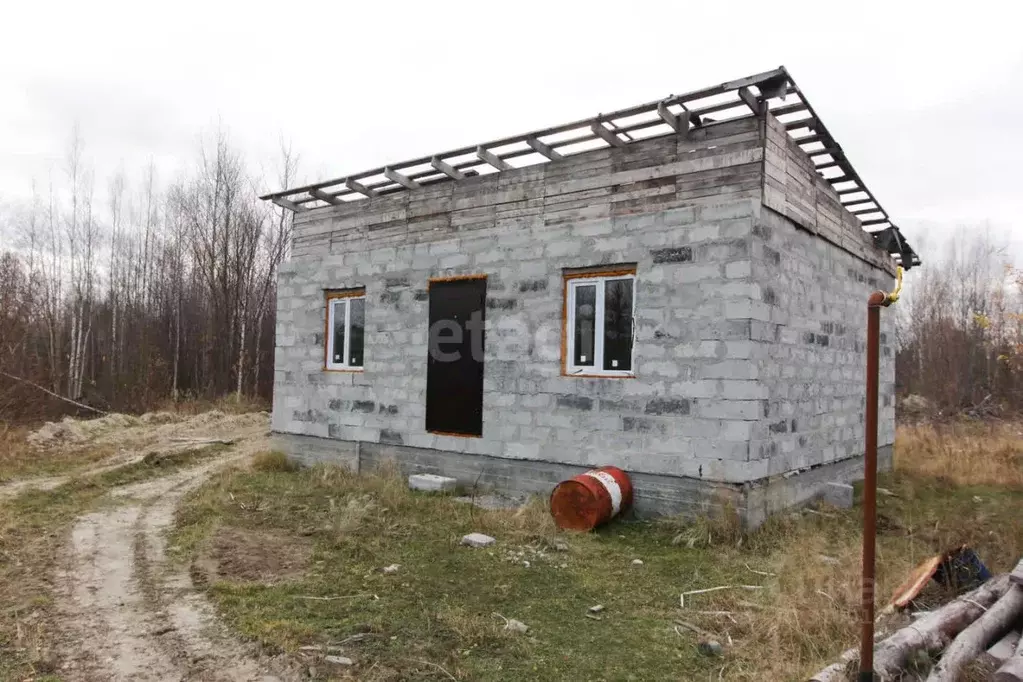 Дом в Ханты-Мансийский АО, Нягань ул. Лорбинская, 25 (49 м) - Фото 0