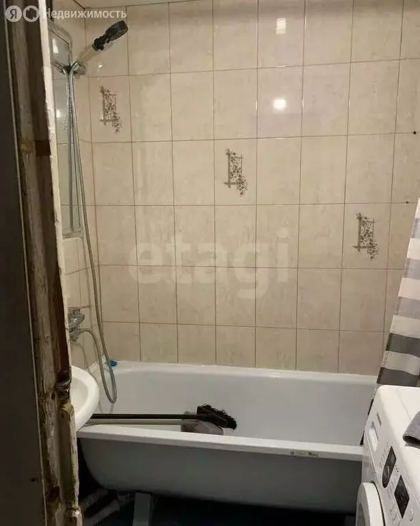 4-комнатная квартира: Тверь, улица Можайского, 71 (92.3 м) - Фото 0