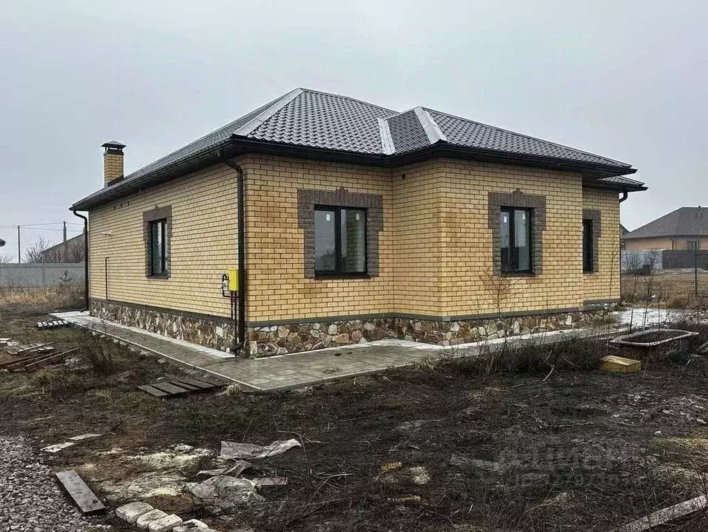 Дом в Белгородская область, Белгородский район, Тавровское с/пос, с. ... - Фото 1