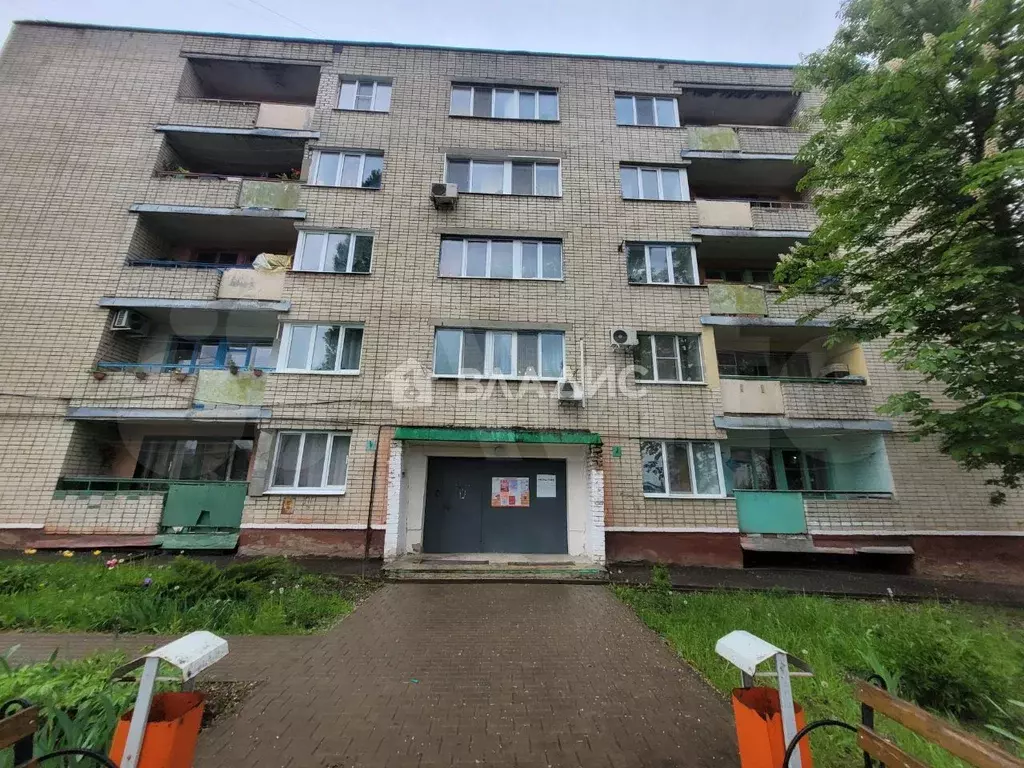 Комната 13,3 м в 1-к., 2/5 эт. - Фото 0