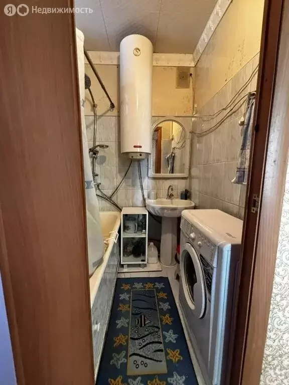 2-комнатная квартира: посёлок городского типа Белоомут, Большая ... - Фото 1