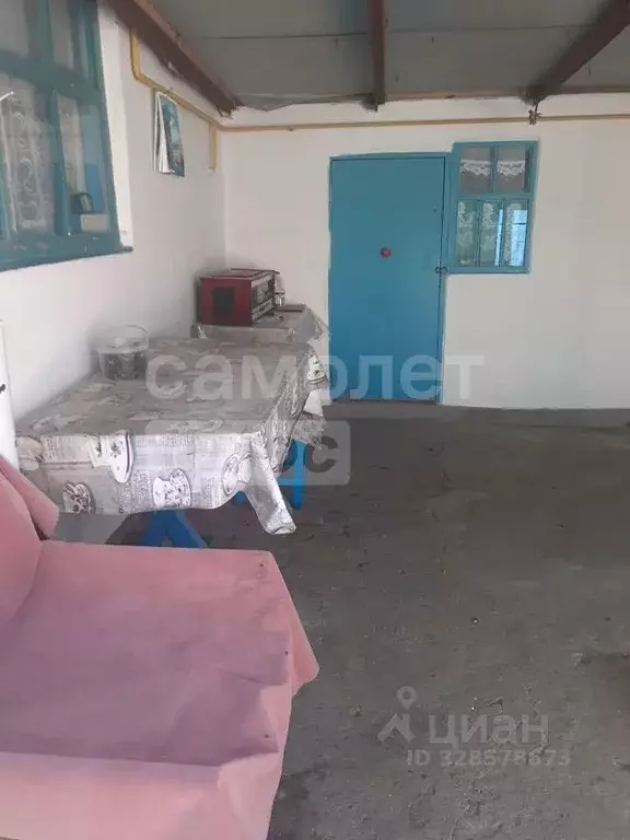 Дом в Крым, Симферопольский район, Первомайское с/пос, с. Красное ул. ... - Фото 1