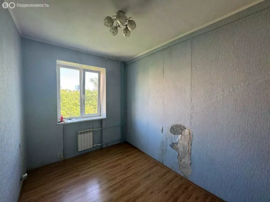 1к в 4-комнатной квартире (9.8 м) - Фото 1