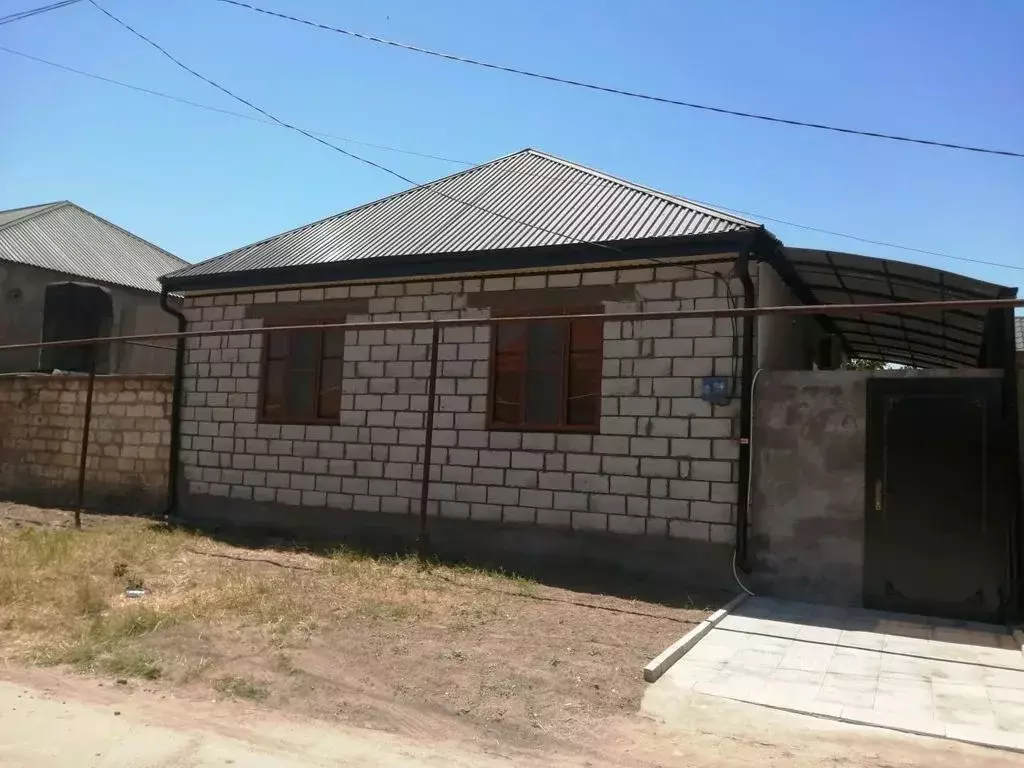 Дом в Дагестан, Дербент ул. Некрасова, 10 (50 м) - Фото 0