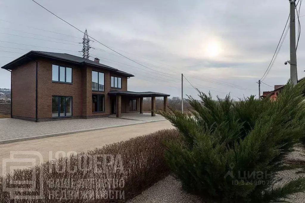 Коттедж в Волгоградская область, Волгоград Думская ул., 24 (288 м) - Фото 1