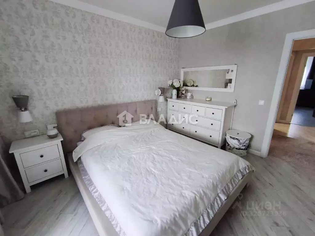 4-к кв. Белгородская область, Белгород ул. Чехова, 7 (84.1 м) - Фото 1