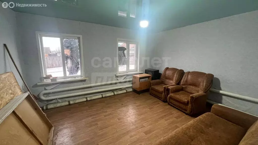 2-комнатная квартира: посёлок Саракташ, Октябрьская улица, 21 (43.5 м) - Фото 1