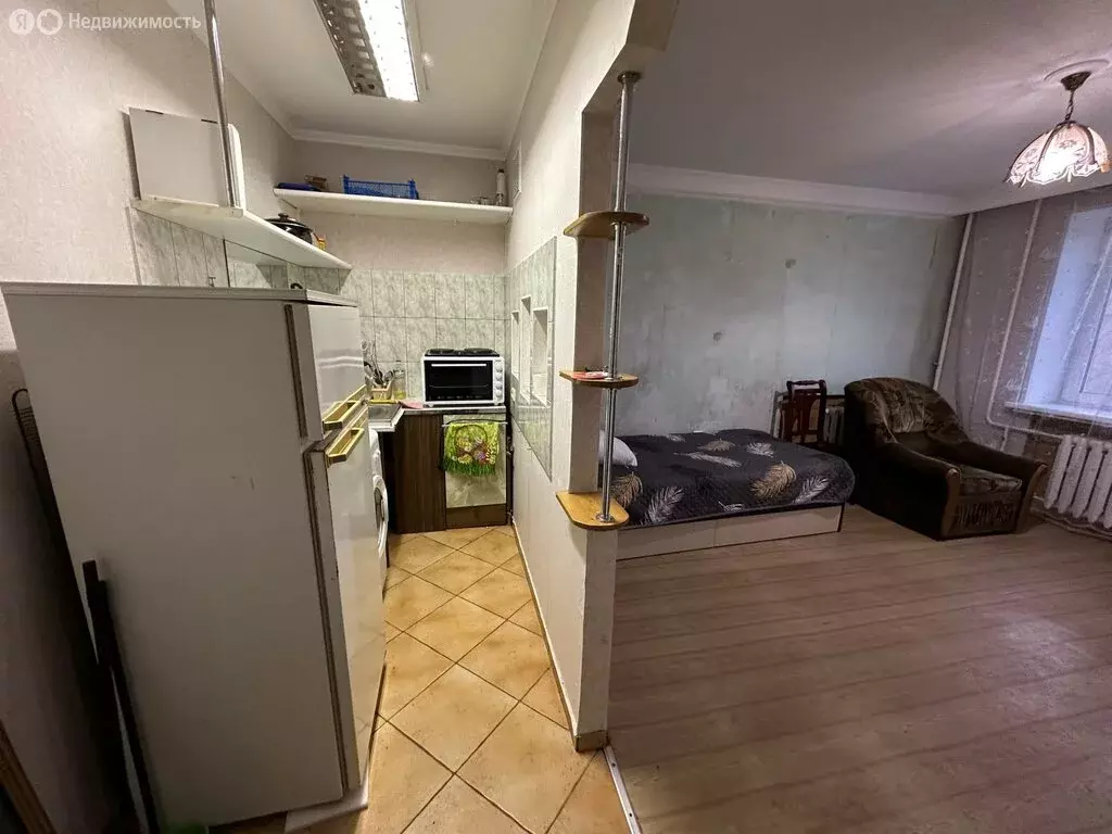 1к в 4-комнатной квартире (17.6 м) - Фото 0