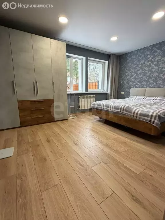 Дом в микрорайон Чкаловск, улица Лейтенанта Калинина (80 м) - Фото 1