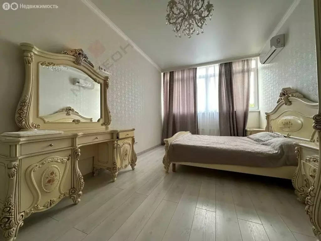 3-комнатная квартира: Краснодар, улица Автолюбителей, 52/5 (90.7 м) - Фото 1