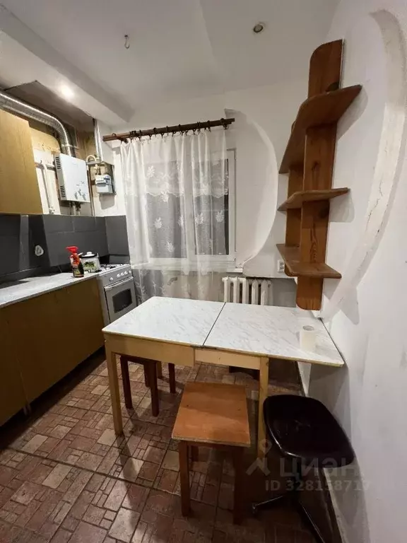 2-к кв. Новгородская область, Старая Русса Профсоюзная ул., 4 (41.0 м) - Фото 1