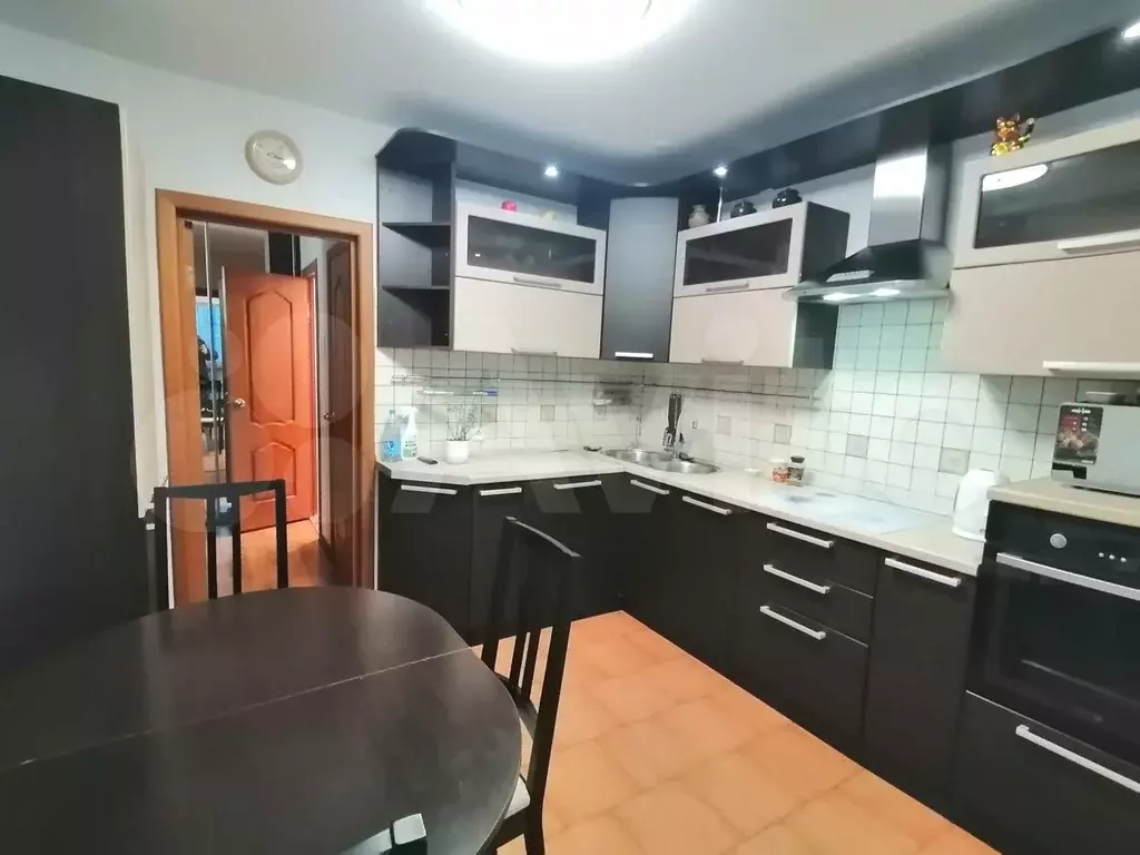 2-к. квартира, 60 м, 4/9 эт. - Фото 1