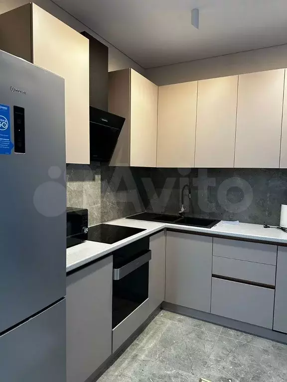 2-к. квартира, 60 м, 20/24 эт. - Фото 1