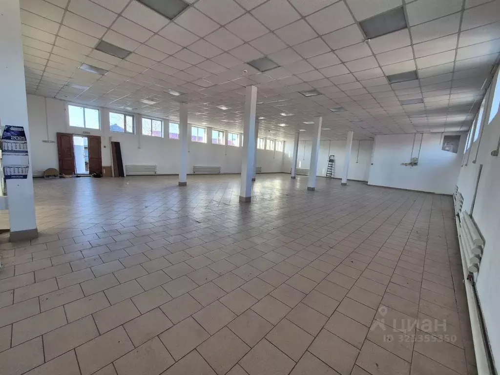 Торговая площадь в Новосибирская область, Куйбышев Коммунистическая ... - Фото 1