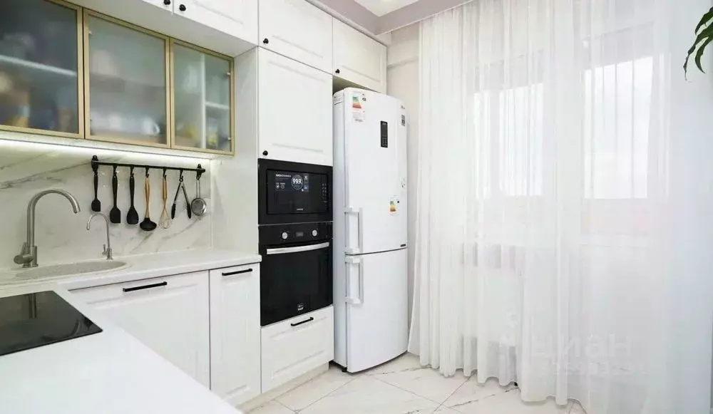 3-к кв. Татарстан, Казань ул. Бари Галеева, 8Ак3 (81.0 м) - Фото 2