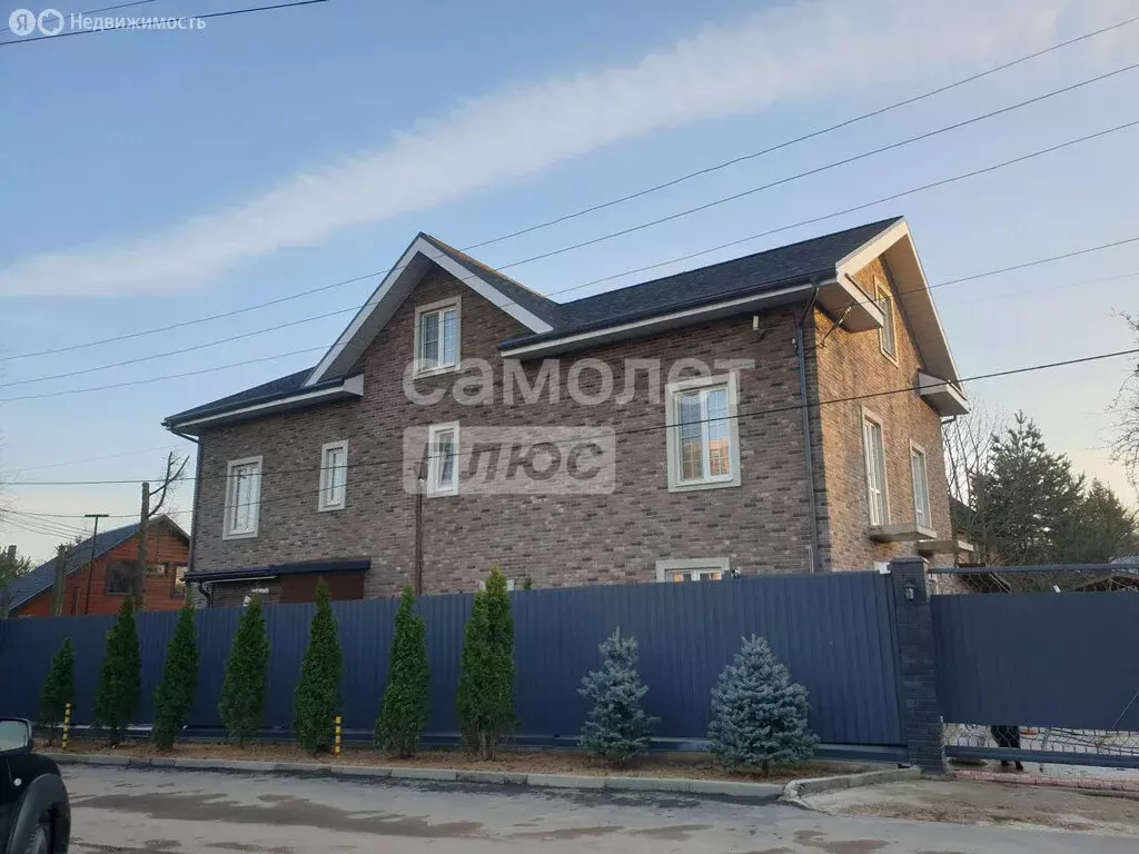 Дом в Лохино, Родниковая улица (317 м) - Фото 1