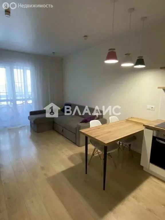 2-комнатная квартира: Гатчина, бульвар Авиаторов, 5/18 (59.4 м) - Фото 1