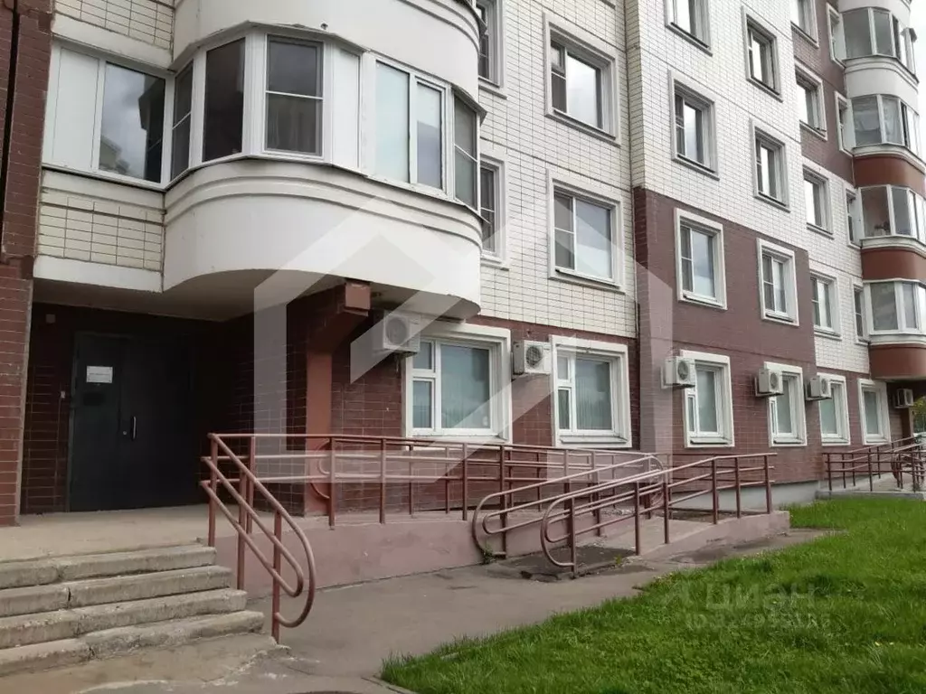 Торговая площадь в Москва просп. Нововатутинский, 8 (470 м) - Фото 1