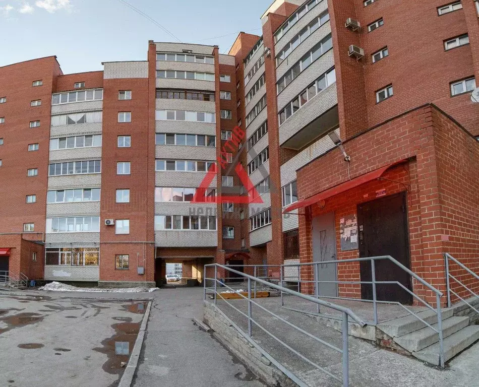4-к кв. Свердловская область, Каменск-Уральский ул. Мичурина, 63А ... - Фото 1