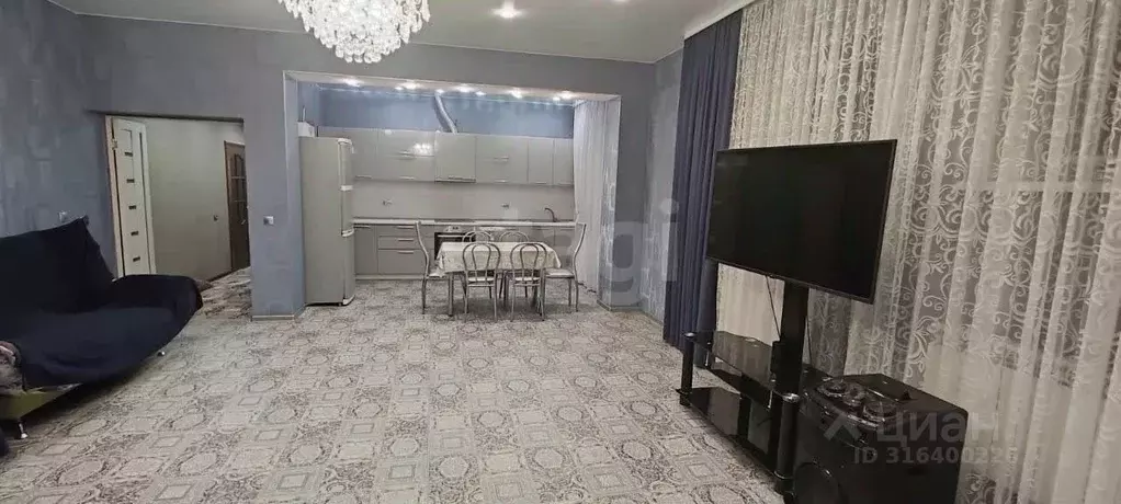 Дом в Амурская область, с. Тамбовка ул. Калининская, 14 (305 м) - Фото 0