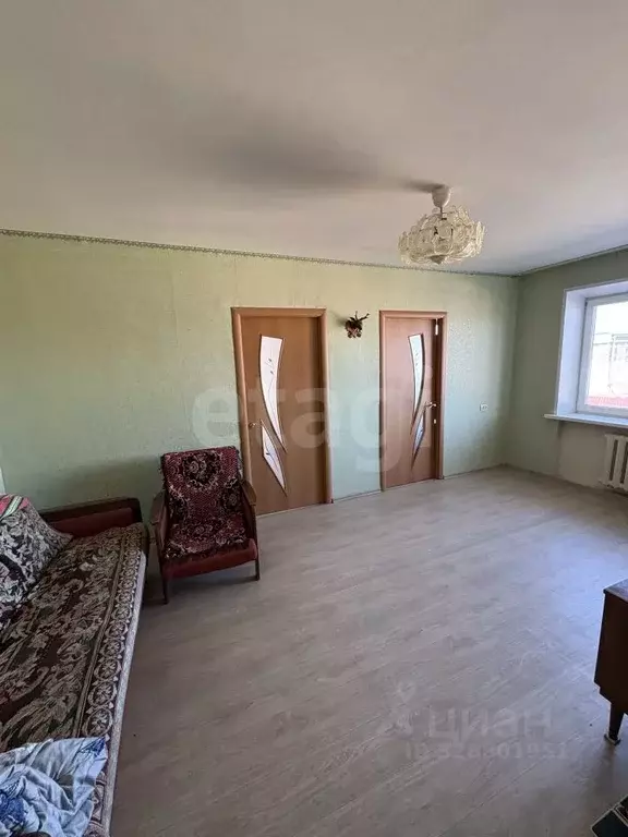 4-к кв. Псковская область, Остров 1 Мая ул., 16 (60.7 м) - Фото 1