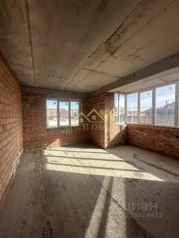 1-к кв. Северная Осетия, Владикавказ ул. Курсантов-Кировцев, 27А (63.0 ... - Фото 2